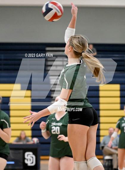 Thumbnail 3 in Gordon Lee vs. Notre Dame photogallery.
