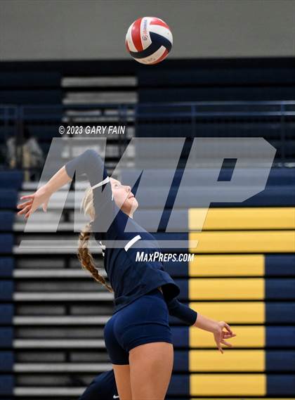 Thumbnail 1 in Gordon Lee vs. Notre Dame photogallery.