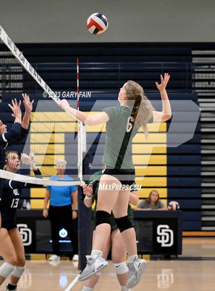 Thumbnail 1 in Gordon Lee vs. Notre Dame photogallery.