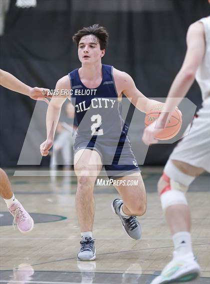 Thumbnail 2 in Oil City vs Slippery Rock (PIAA D10 4A 5th Place Bracket) photogallery.
