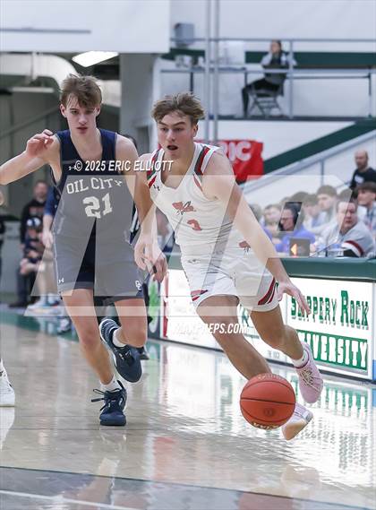 Thumbnail 2 in Oil City vs Slippery Rock (PIAA D10 4A 5th Place Bracket) photogallery.