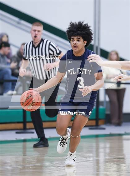 Thumbnail 1 in Oil City vs Slippery Rock (PIAA D10 4A 5th Place Bracket) photogallery.