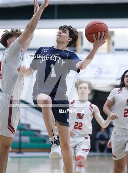 Thumbnail 3 in Oil City vs Slippery Rock (PIAA D10 4A 5th Place Bracket) photogallery.