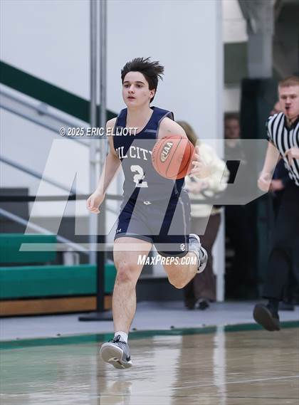Thumbnail 3 in Oil City vs Slippery Rock (PIAA D10 4A 5th Place Bracket) photogallery.
