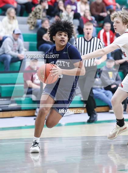 Thumbnail 2 in Oil City vs Slippery Rock (PIAA D10 4A 5th Place Bracket) photogallery.