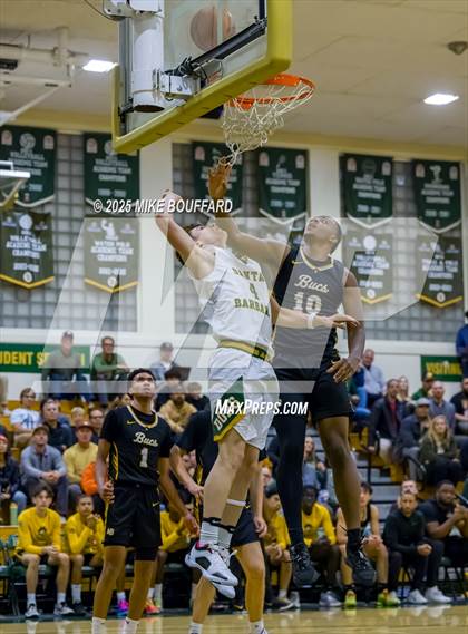 Thumbnail 2 in Mission Bay vs Santa Barbara (CIF D1 State Playoffs) photogallery.