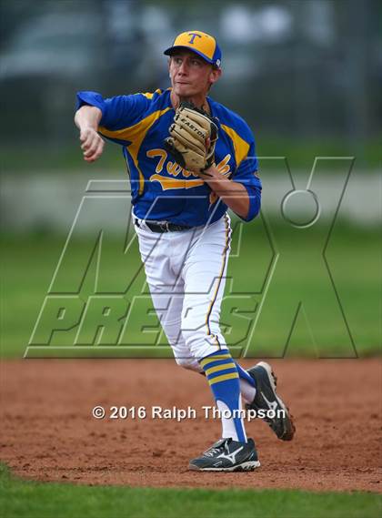 Thumbnail 2 in Turlock vs. Maria Carrillo (Boras Classic) photogallery.