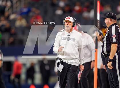 Thumbnail 2 in La Vega vs. Carthage (UIL 4A Division II Football Final) photogallery.
