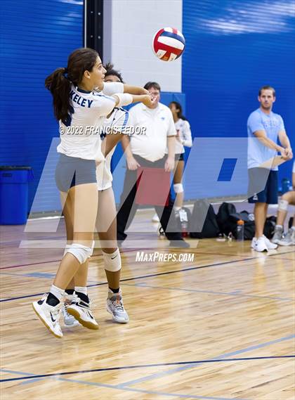 Thumbnail 1 in Berkeley Prep vs Mountain Brook (Nike Tournament of Champions)  photogallery.