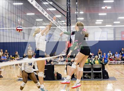 Thumbnail 2 in Berkeley Prep vs Mountain Brook (Nike Tournament of Champions)  photogallery.