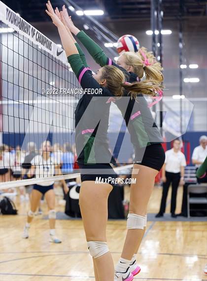 Thumbnail 2 in Berkeley Prep vs Mountain Brook (Nike Tournament of Champions)  photogallery.