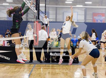 Thumbnail 1 in Berkeley Prep vs Mountain Brook (Nike Tournament of Champions)  photogallery.