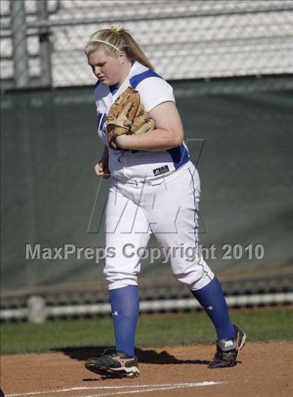 Thumbnail 3 in Summit vs. Arlington photogallery.