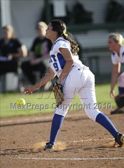 Thumbnail 1 in Summit vs. Arlington photogallery.