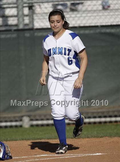 Thumbnail 3 in Summit vs. Arlington photogallery.