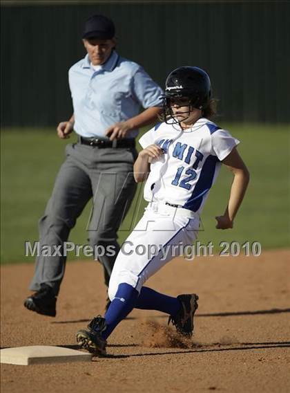 Thumbnail 3 in Summit vs. Arlington photogallery.