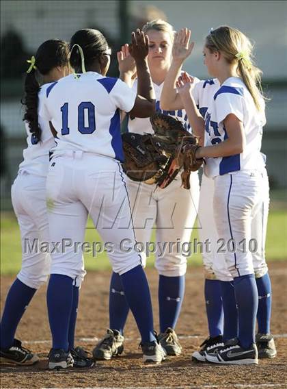 Thumbnail 3 in Summit vs. Arlington photogallery.