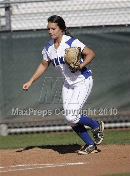 Thumbnail 3 in Summit vs. Arlington photogallery.