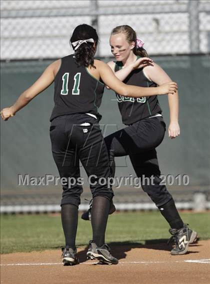 Thumbnail 2 in Summit vs. Arlington photogallery.