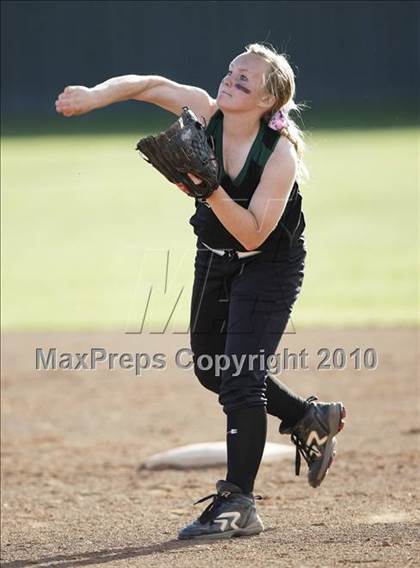Thumbnail 2 in Summit vs. Arlington photogallery.