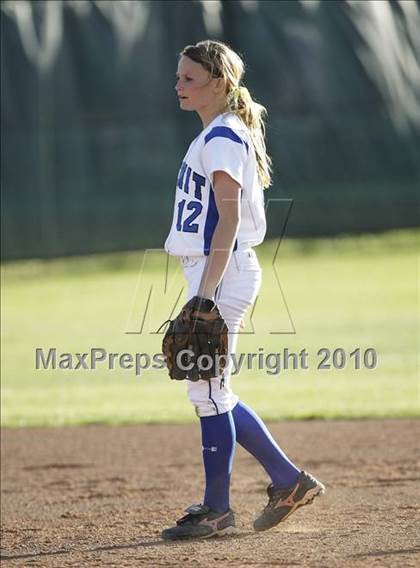Thumbnail 3 in Summit vs. Arlington photogallery.