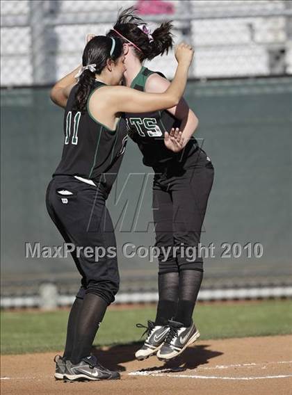 Thumbnail 2 in Summit vs. Arlington photogallery.