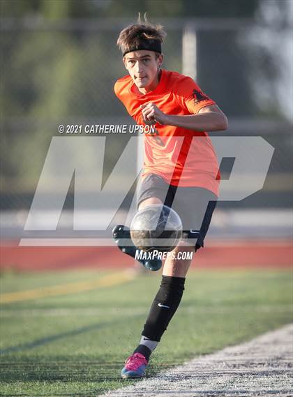Thumbnail 2 in Temescal Canyon vs. Poly photogallery.