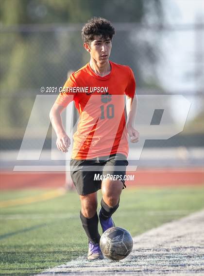 Thumbnail 2 in Temescal Canyon vs. Poly photogallery.
