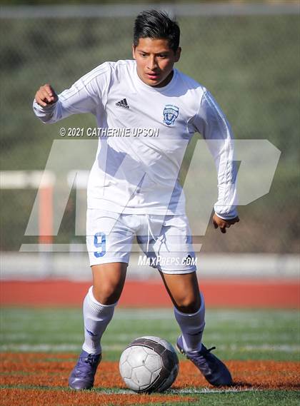 Thumbnail 2 in Temescal Canyon vs. Poly photogallery.