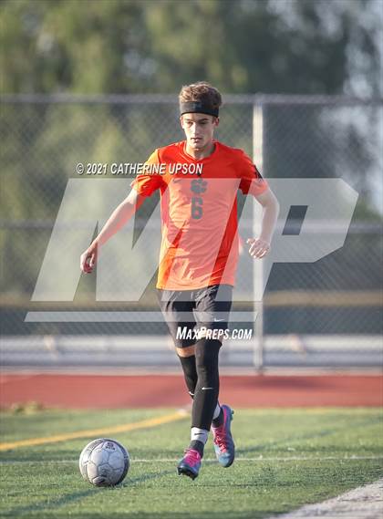 Thumbnail 1 in Temescal Canyon vs. Poly photogallery.