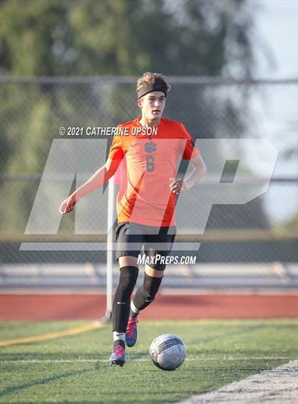 Thumbnail 2 in Temescal Canyon vs. Poly photogallery.