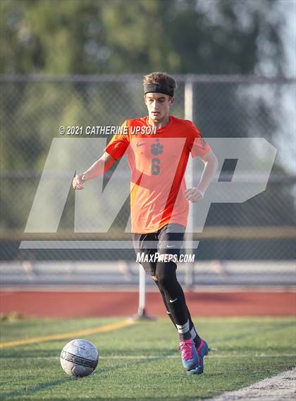 Thumbnail 3 in Temescal Canyon vs. Poly photogallery.