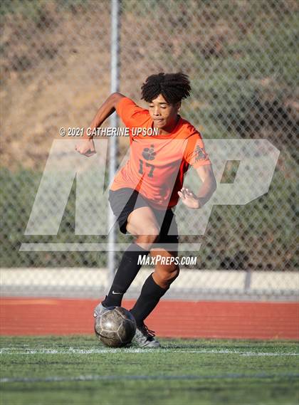 Thumbnail 1 in Temescal Canyon vs. Poly photogallery.