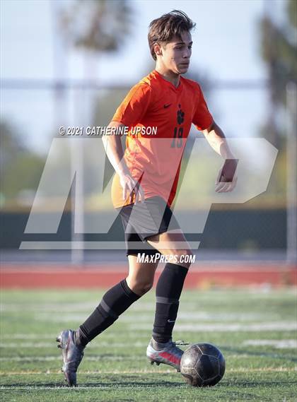 Thumbnail 1 in Temescal Canyon vs. Poly photogallery.