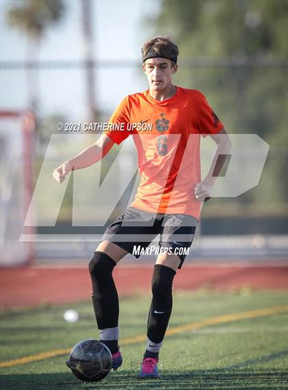 Thumbnail 2 in Temescal Canyon vs. Poly photogallery.