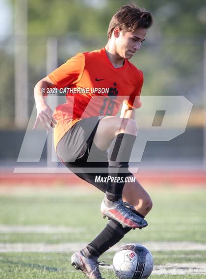 Thumbnail 1 in Temescal Canyon vs. Poly photogallery.