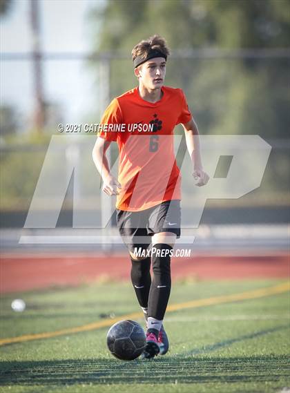Thumbnail 2 in Temescal Canyon vs. Poly photogallery.