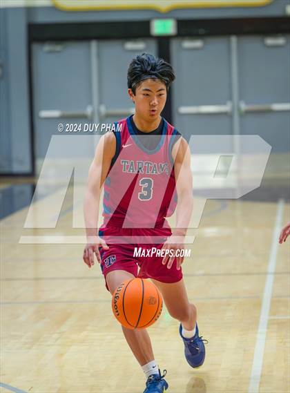 Thumbnail 2 in St. Margaret's vs. Aliso Niguel photogallery.