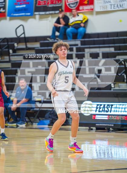 Thumbnail 3 in St. Margaret's vs. Aliso Niguel photogallery.