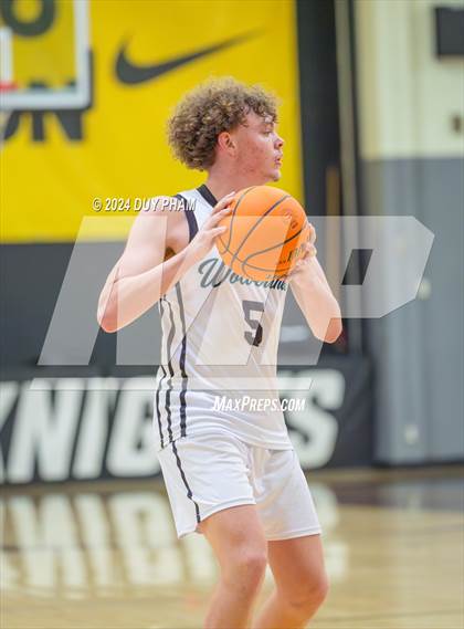Thumbnail 3 in St. Margaret's vs. Aliso Niguel photogallery.