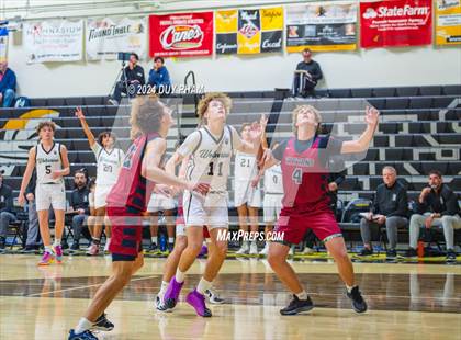 Thumbnail 1 in St. Margaret's vs. Aliso Niguel photogallery.