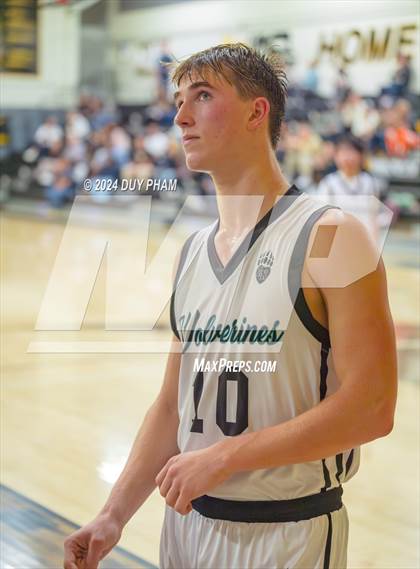 Thumbnail 2 in St. Margaret's vs. Aliso Niguel photogallery.