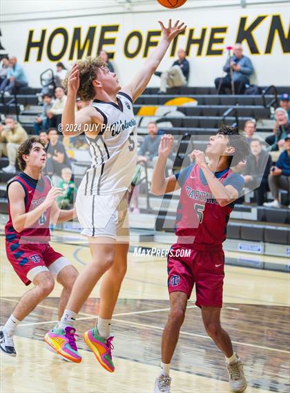 Thumbnail 2 in St. Margaret's vs. Aliso Niguel photogallery.