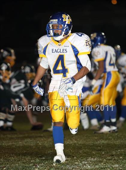 Thumbnail 2 in Verbum Dei vs. Bosco Tech photogallery.
