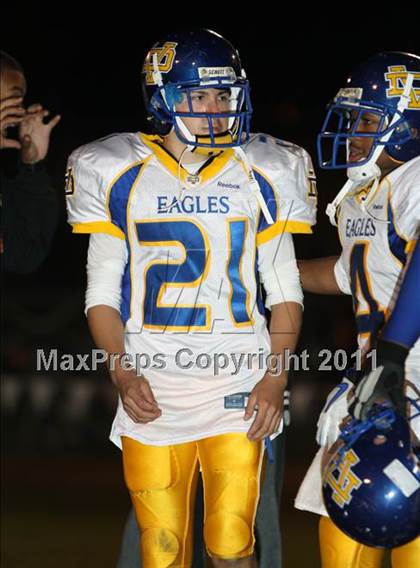 Thumbnail 3 in Verbum Dei vs. Bosco Tech photogallery.