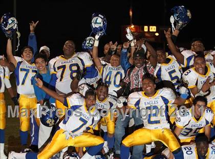 Thumbnail 1 in Verbum Dei vs. Bosco Tech photogallery.