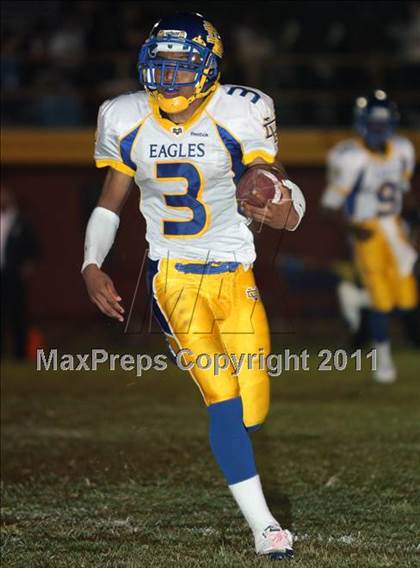 Thumbnail 2 in Verbum Dei vs. Bosco Tech photogallery.