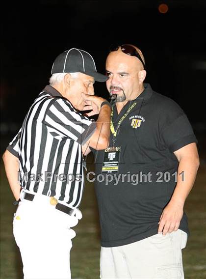 Thumbnail 1 in Verbum Dei vs. Bosco Tech photogallery.