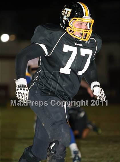 Thumbnail 2 in Verbum Dei vs. Bosco Tech photogallery.