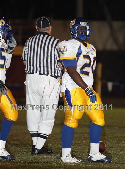Thumbnail 2 in Verbum Dei vs. Bosco Tech photogallery.